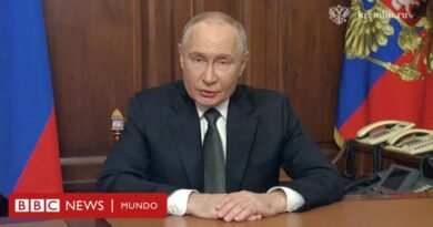 Rusia - Ucrania: Putin asegura que el ejército ruso lanzó un nuevo tipo de misil hipersónico en respuesta al uso de misiles de largo alcance occidentales - BBC News Mundo