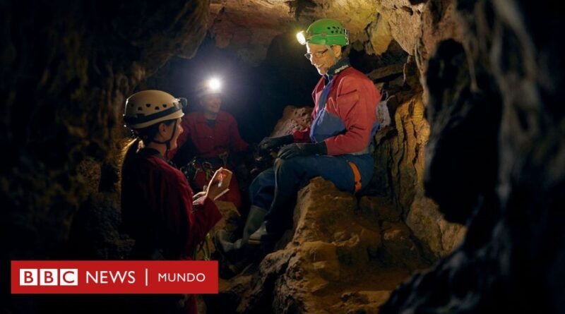 Los astronautas del mundo subterráneo: por qué los científicos se sumergen cada vez más en las profundidades de la Tierra - BBC News Mundo