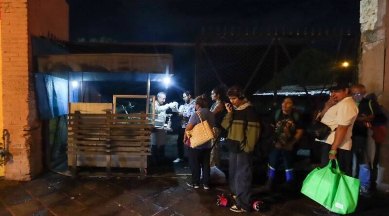 Van por regularización de comercios en colonias: alcalde