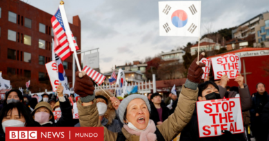 Corea del Sur: fracasa el intento de arresto contra el suspendido presidente tras un dramático enfrentamiento con las fuerzas de seguridad - BBC News Mundo