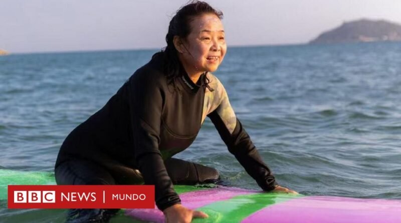 La abuela de 60 años que se convirtió en un icono feminista en China mientras trataba de escapar de los abusos de su marido - BBC News Mundo