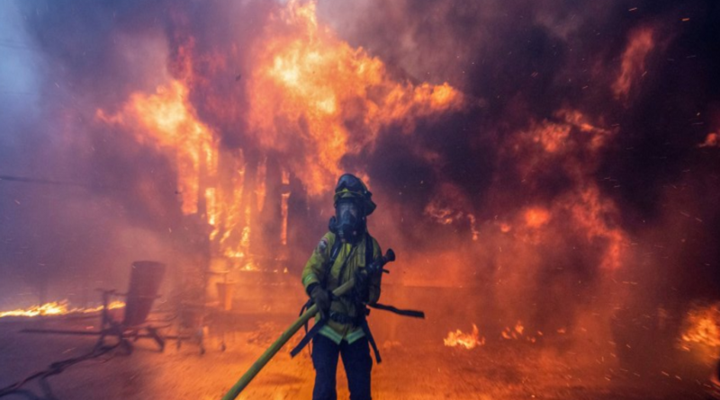 Los incendios siguen sembrando el caos en Los Ángeles y las autoridades advierten que la cifra de muertos puede aumentar - BBC News Mundo
