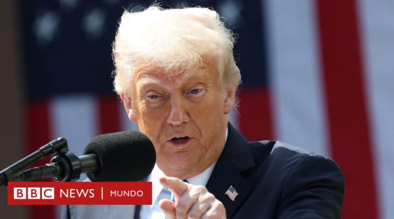El gobierno de Trump prohíbe a la Universidad de Harvard inscribir a estudiantes extranjeros - BBC News Mundo