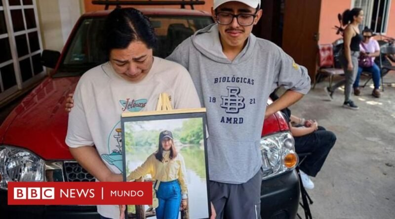 Quiénes son las víctimas y qué dudas deja el mortal choque de un buque escuela mexicano con el puente de Brooklyn en Nueva York - BBC News Mundo