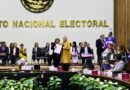 Celia Maya García recibe constancia para el Tribunal de Disciplina Judicial