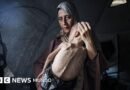 La historia de la foto de Hedaya y su bebé, una de las imágenes más impactantes de la hambruna en Gaza - BBC News Mundo