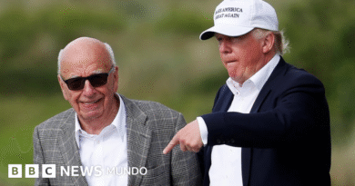 Trump demanda al Wall Street Journal por US$10.000 millones por publicar una carta que presuntamente le envió a Jeffrey Epstein - BBC News Mundo