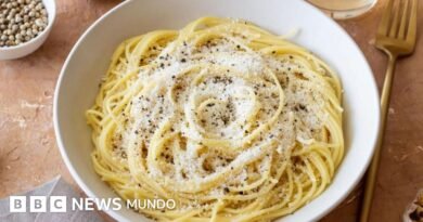 Cacio e pepe: la receta de pasta de una popular web británica que indigna a Italia - BBC News Mundo
