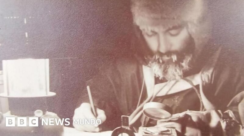 El explorador británico desaparecido hace 65 años en la Antártica cuyos restos fueron encontrados tras el derretimiento de un glaciar - BBC News Mundo