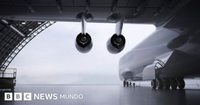 Los desafíos de la compañía que está construyendo el avión más grande del mundo (y para qué quieren usarlo) - BBC News Mundo
