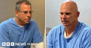 Niegan la libertad condicional a los dos hermanos Menéndez, condenados por el asesinato de sus padres ocurrido en 1989 - BBC News Mundo