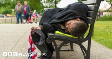 Por qué en EE.UU., el país más rico del mundo, no para de aumentar el número de personas sin hogar  - BBC News Mundo