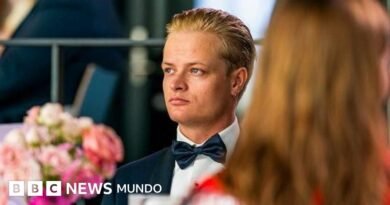 Quién es Marius Borg Høiby, el hijo de la princesa Mette-Marit de Noruega al que imputaron por cuatro delitos de violación - BBC News Mundo