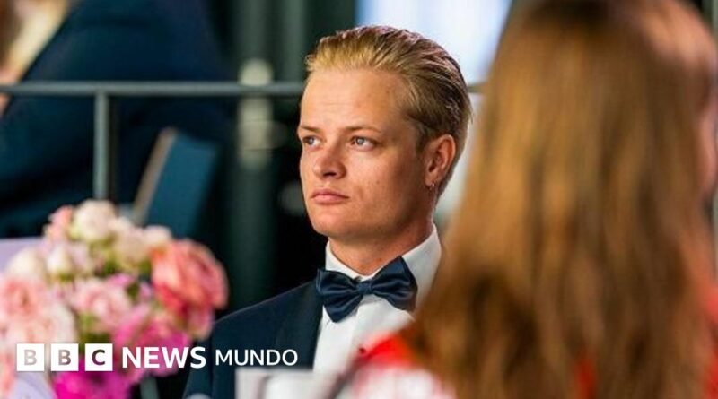 Quién es Marius Borg Høiby, el hijo de la princesa Mette-Marit de Noruega al que imputaron por cuatro delitos de violación - BBC News Mundo