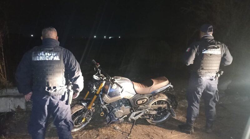 Recuperan Policías de Colón una Motocicleta Robada*