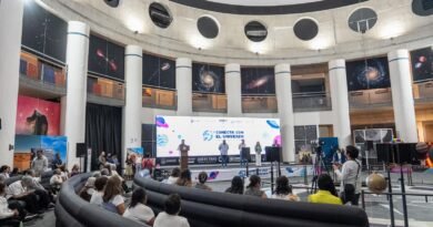 Encabeza Rodrigo Monsalvo experiencia inmersiva en el Planetario para habitantes de El Marqués