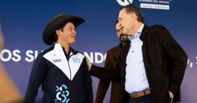 Abandera Gobernador a delegación queretana rumbo a la Olimpiada Nacional CONADE 2026
