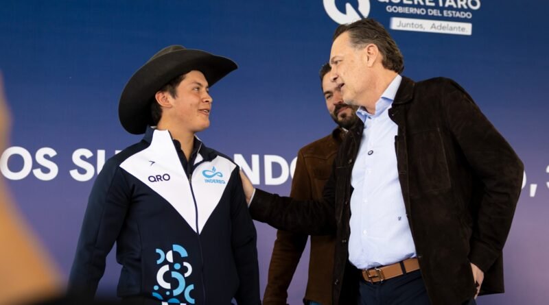 Abandera Gobernador a delegación queretana rumbo a la Olimpiada Nacional CONADE 2026