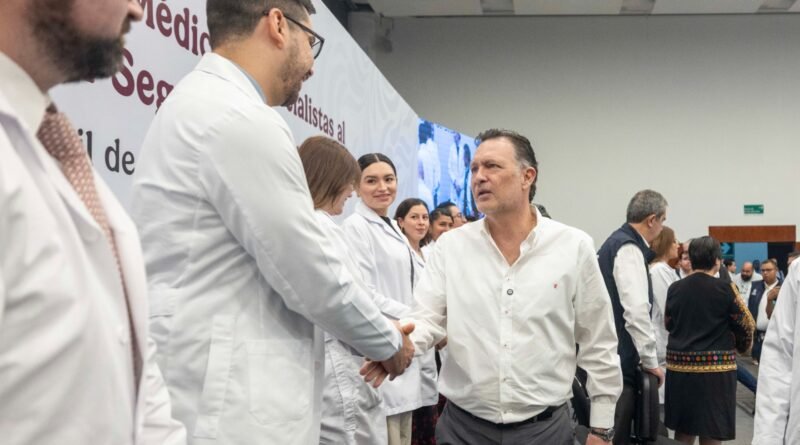 La salud se construye en equipo: autoridades del Estado dan la bienvenida a 205 médicos del IMSS 