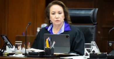 MÉDICOS Y  ENFERMERÍA, NO PODRÁN NEGARSE A REALIZAR ALGÚN PROCEDIMIENTOS SANITARIOS CUANDO SE PONGA EN RIESGO LA VIDA DEL PACIENTE O SE TRATE DE UNA URGENCIA MÉDICA*: YASMÍN ESQUIVEL 