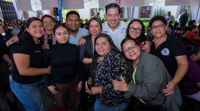 Encabeza Rodrigo Monsalvo conversatorio sobre salud mental para madres, padres y cuidadores
