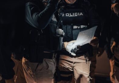 Sinergia ejecuta 10 cateos simultáneos en San Juan del Río; siete personas fueron detenidas