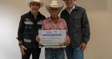 Fortalece El Marqués al sector agropecuario con entrega de apoyos a productores