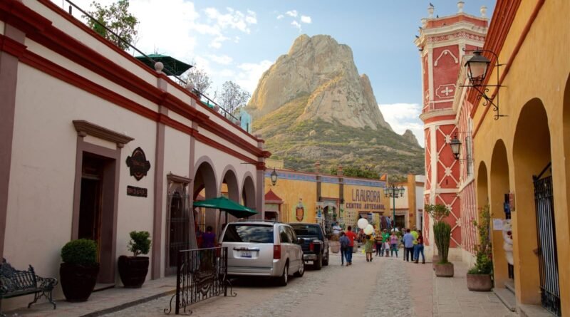 Bernal espera derrama económica de hasta 10 mdp durante vacaciones de verano: Turismo - RR Noticias