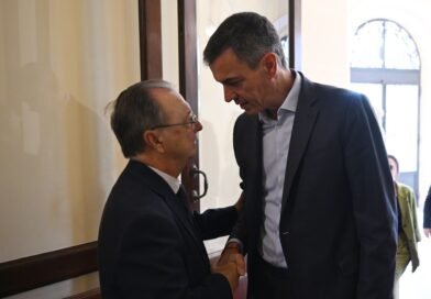 El Gobierno admite que no vio venir la crisis de Ceuta: “Si hubiéramos tenido información, no habrían entrado 50.000 en 24 horas”