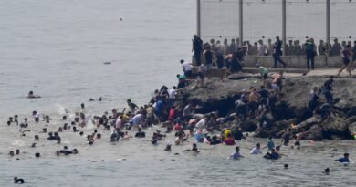 El Gobierno moviliza al Ejército de Tierra desplegado en Ceuta ante la magnitud de la crisis