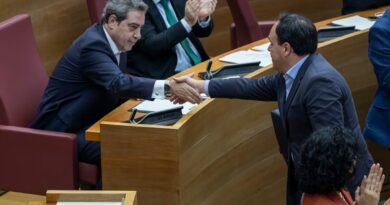 El PP se pliega a Vox y Les Corts Valencianes aprueban los primeros presupuestos en España que incluyen la “prioridad nacional”