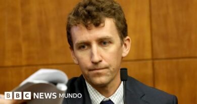 El duro testimonio del padre que encontró a sus 3 hijos asesinados por la madre - BBC News Mundo