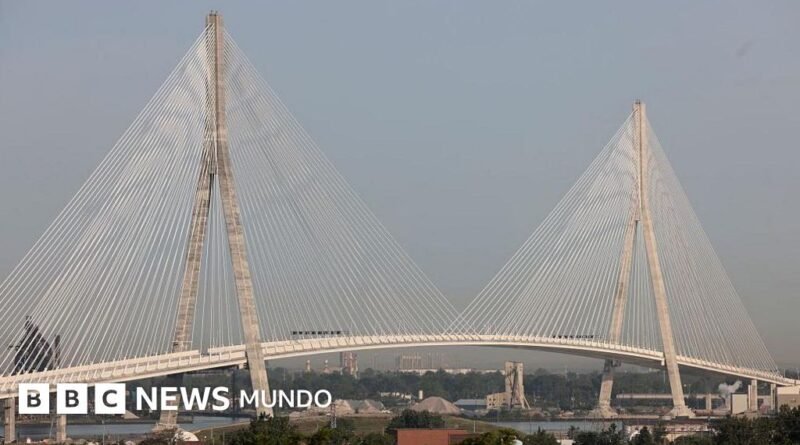 El nuevo puente que conecta a Canadá con EE.UU. y se convirtió en un símbolo de las divisiones entre ambos países - BBC News Mundo