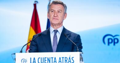 Feijóo elude pedir responsabilidades al alcalde de Móstoles pese a estar ya imputado por acoso sexual y laboral
