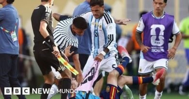La FIFA abre procedimientos disciplinarios contra Argentina por incidentes ocurridos durante el Mundial 2026 - BBC News Mundo
