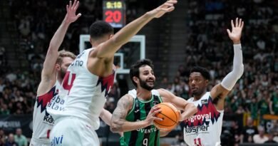 La magia sigue en la ACB: Ricky Rubio renueva por la Penya