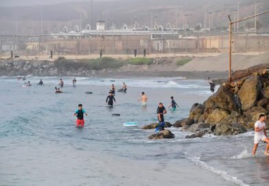 Máxima alerta en Ceuta tras el cruce descontrolado de miles de personas desde Marruecos  