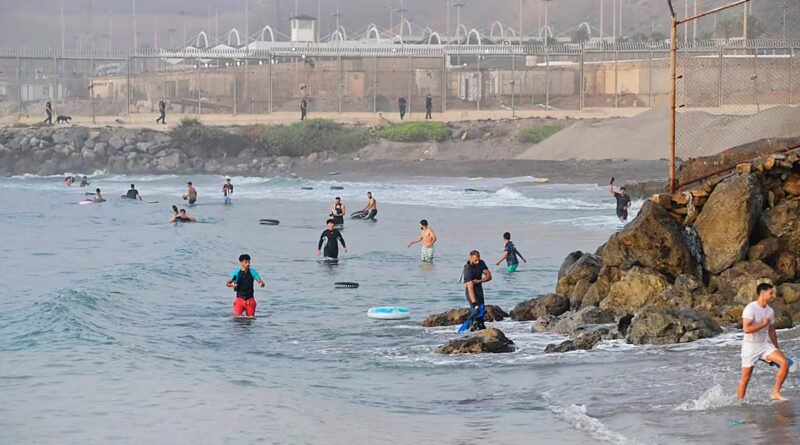 Máxima alerta en Ceuta tras el cruce descontrolado de miles de personas desde Marruecos