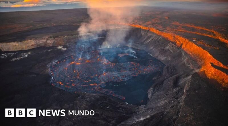 Me estrellé en el cráter de un volcán en erupción y sobreviví una noche con las burbujas de lava bajo los pies - BBC News Mundo