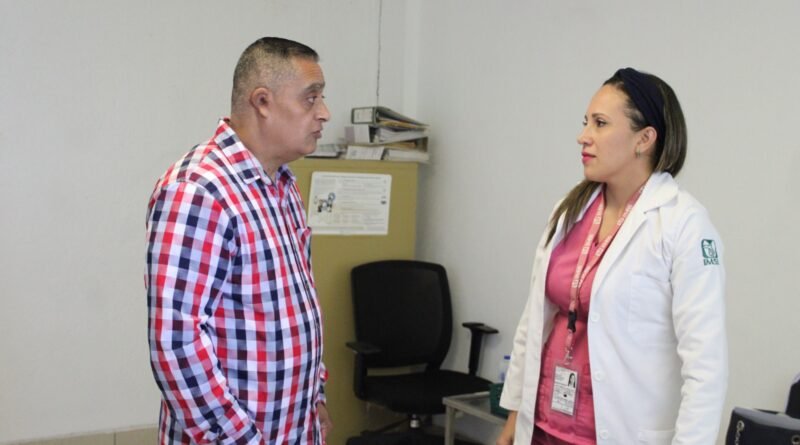 Médicos del seguro social salvan la vida a paciente - RR Noticias