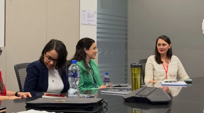 Mujeres aprovechan programas municipales de empleo - RR Noticias