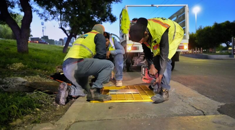 Municipio de Querétaro instala rejillas temporales - RR Noticias