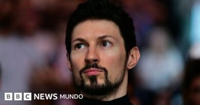 Quién es Pavel Durov, el fundador de Telegram contra el que Rusia emitió una orden de arresto internacional - BBC News Mundo