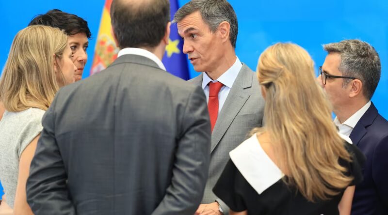 Sánchez enfría el apoyo a Zapatero: “Yo no soy su portavoz”
