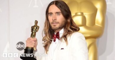 Un grupo de mujeres acusa al actor y cantante Jared Leto de conducta sexual delictiva cuando ellas eran adolescentes  - BBC News Mundo