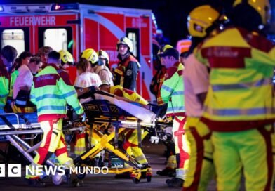 Un muerto y 15 heridos en la Marcha del Orgullo en Berlín después de que un vehículo arrollara a la multitud - BBC News Mundo
