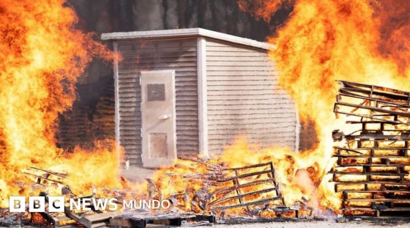 Vi cómo un incendio forestal destruía mi pueblo en California y ahora construyo búnkeres a prueba de fuego - BBC News Mundo