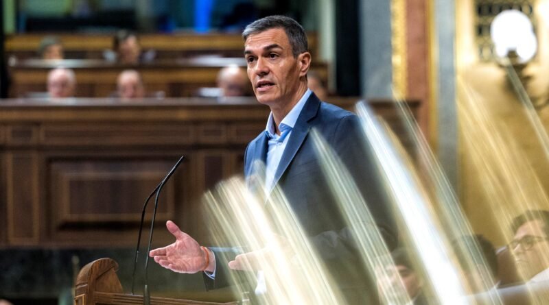 El presidente del Gobierno, Pedro Sánchez, durante su comparecencia en la tribuna del Congreso, el pasado junio.