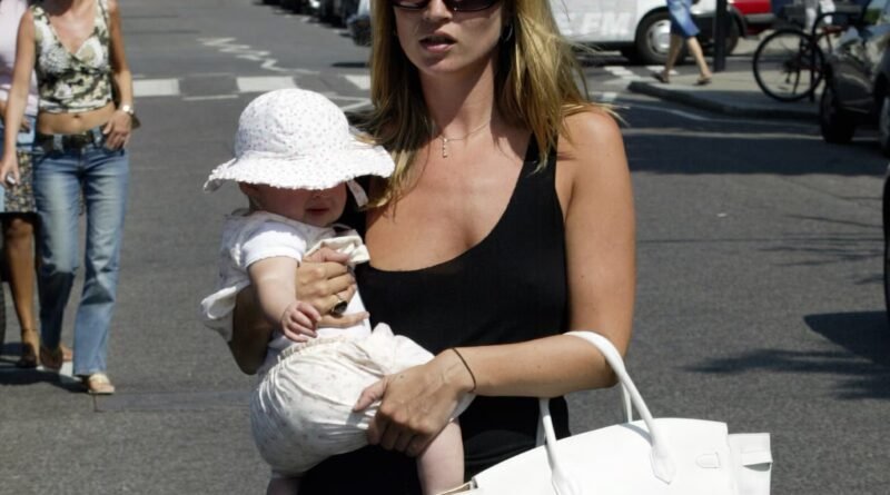 ¿Usar un Birkin de Hermès, el bolso más caro de la historia, como capazo de playa? Jane Birkin, Haaland y Kate Moss dijeron sí
