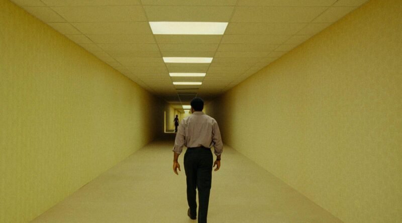 ‘Backrooms’: entiendes la diferencia entre un laberinto y una mazmorra
